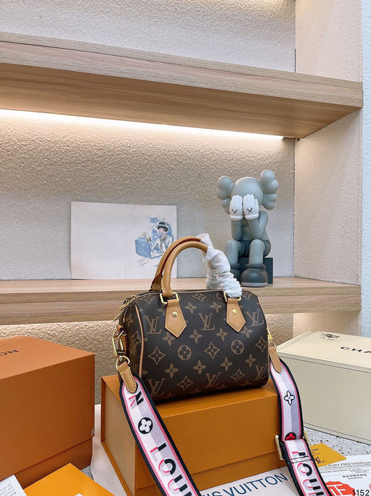 Alice bags - Louis Vuittons - 15143