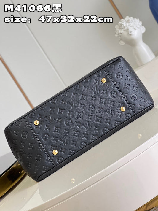 Alice Bags- Louis Vuittons - 16032