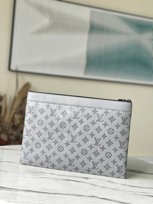 Alice Bags- Louis Vuittons - 16361