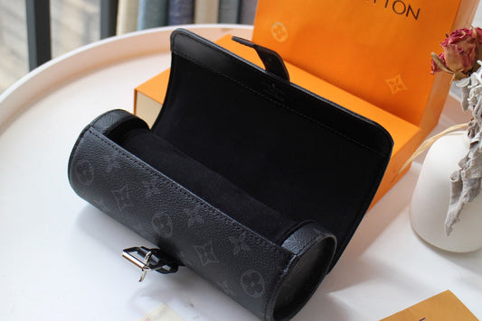 Alice Bags- Louis Vuittons - 16561