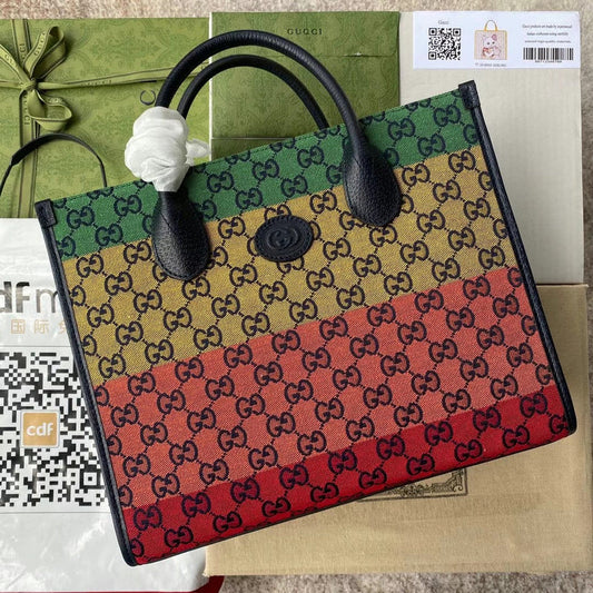 Gucci Luxury Bags 985