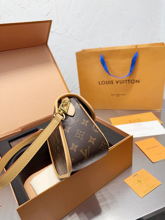 Alice bags - Louis Vuittons - 15020