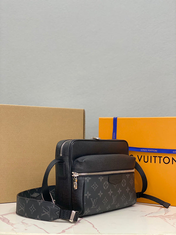 Alice Bags- Louis Vuittons - 16243