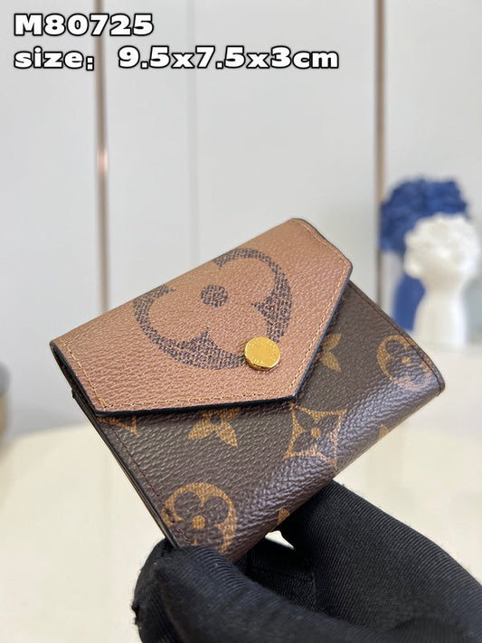 Alice Bags- Louis Vuittons - 15902