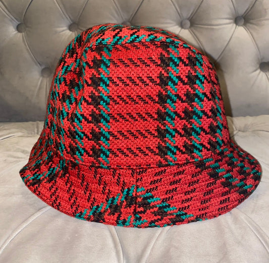 GUCCI Houndstooth Wool Bucket Hat with Double G