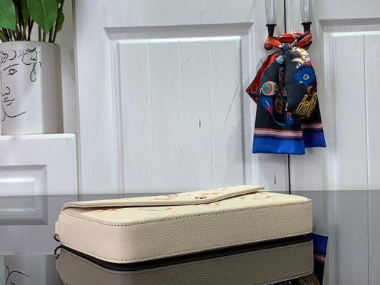 Alice bags - Louis Vuittons - 15822