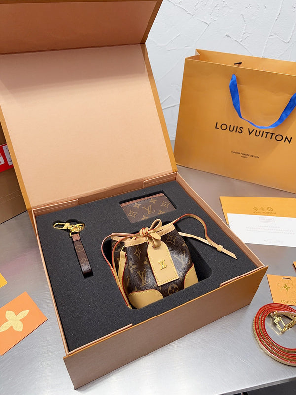 Alice bags - Louis Vuittons - 15023