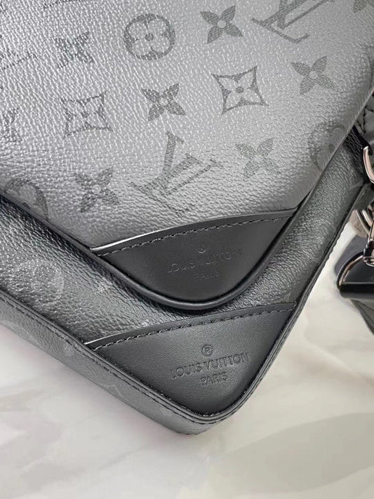 Alice Bags- Louis Vuittons - 15944