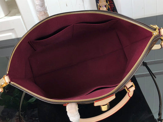 Alice Bags- Louis Vuittons - 15927