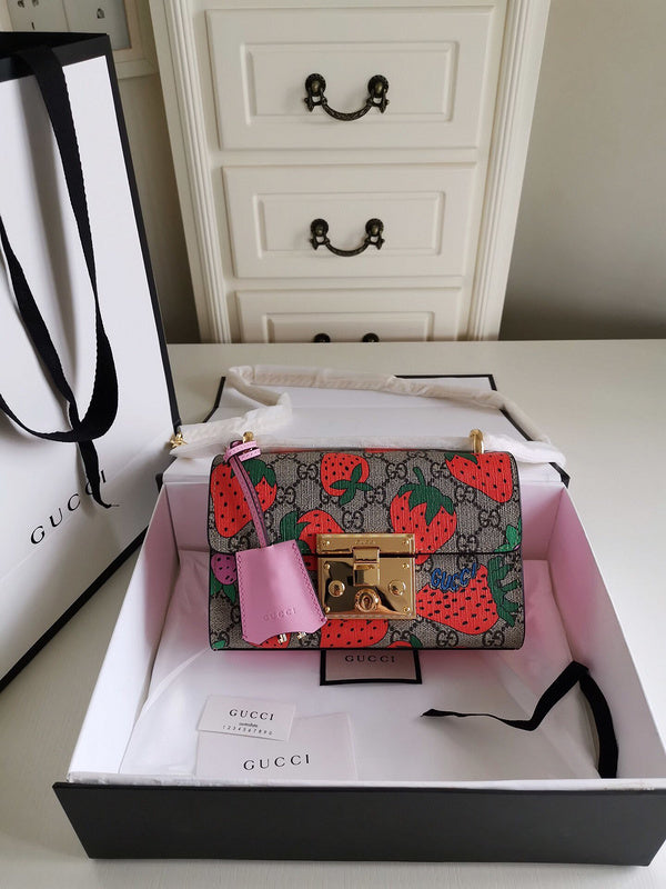 Gucci Luxury Bags 1382