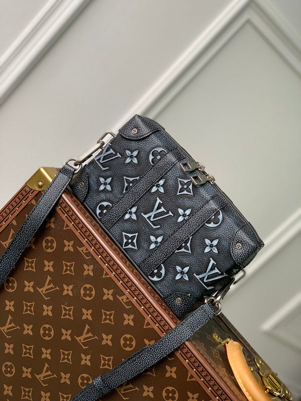 Alice Bags- Louis Vuittons - 16045
