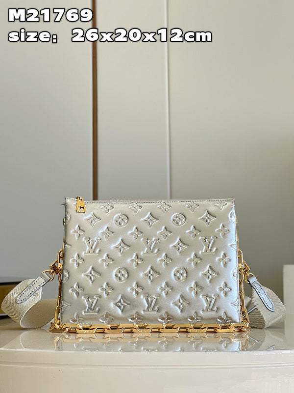 Alice Bags- Louis Vuittons - 15977
