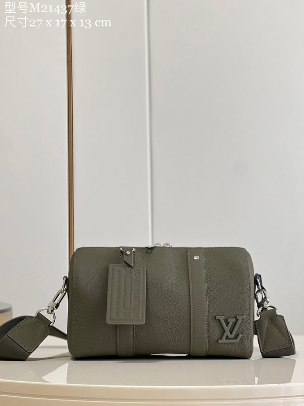 Alice Bags- Louis Vuittons - 16132