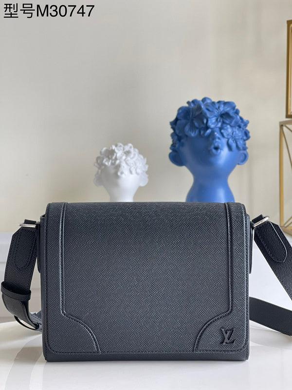 Alice bags - Louis Vuittons - 12655