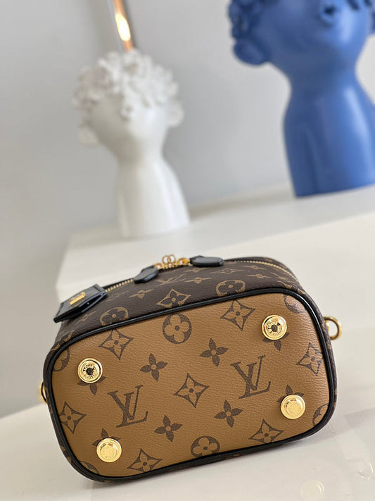 Alice Bags- Louis Vuittons - 16472