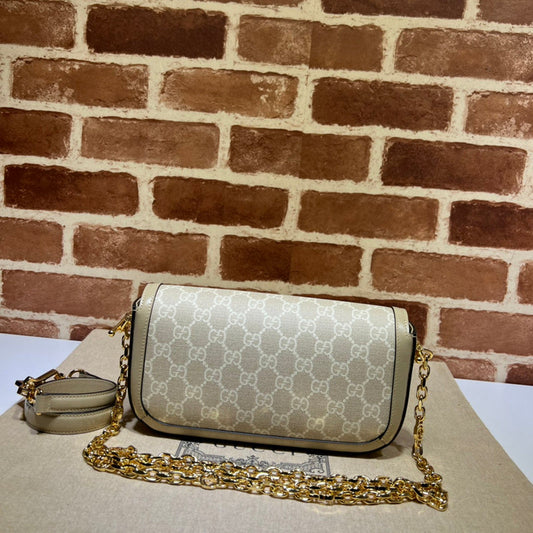 Gucci Luxury - Bags - 511