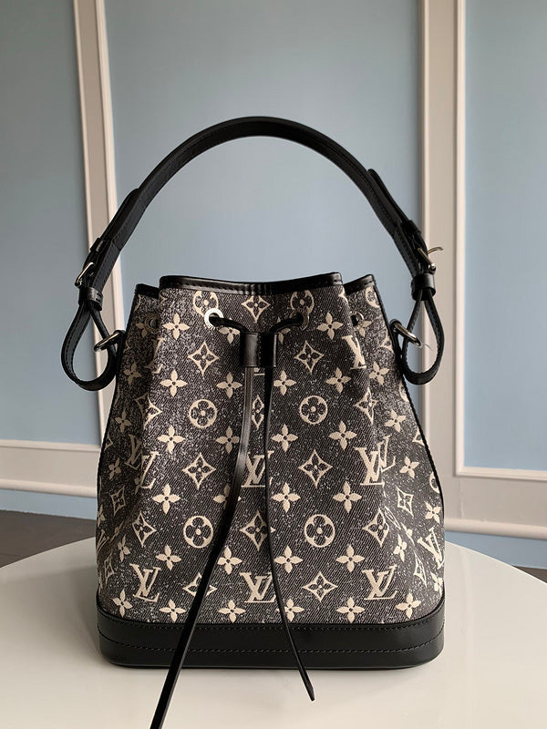 Alice Bags- Louis Vuittons - 16100