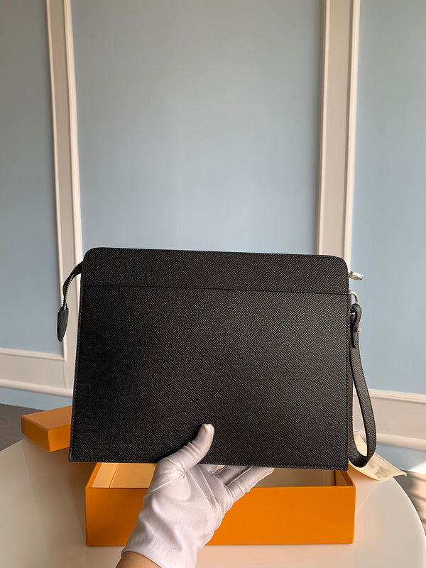 Alice Bags- Louis Vuittons - 16096