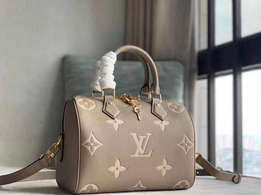 Alice bags - Louis Vuittons - 15681