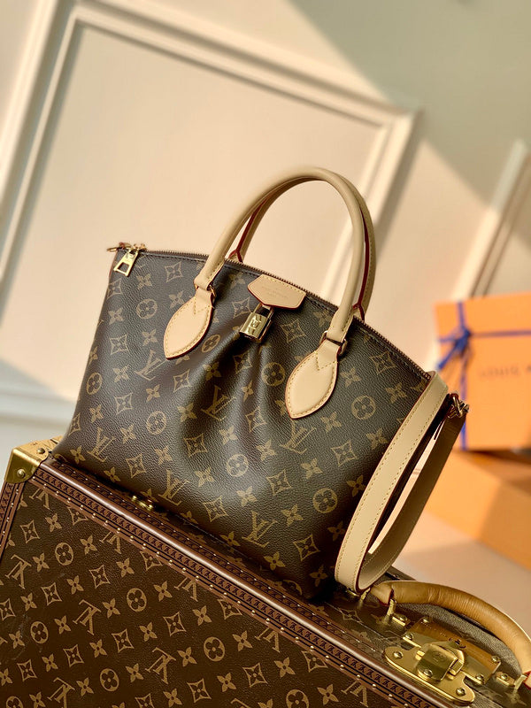 Alice Bags- Louis Vuittons - 16599