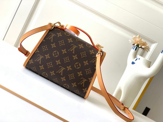 Alice Bags- Louis Vuittons - 16249