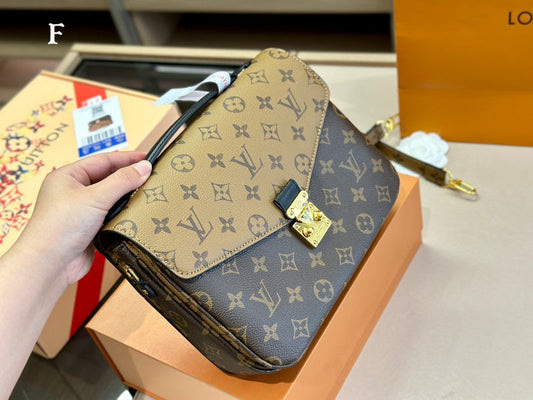 Alice bags - Louis Vuittons - 15033