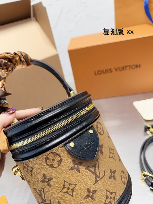 Alice bags - Louis Vuittons - 15129