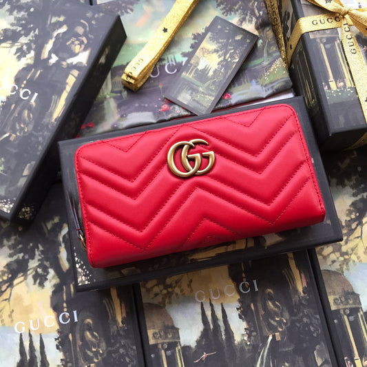 Gucci Luxury Bags 939