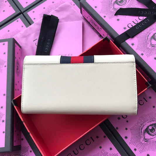 Gucci Luxury Bags 886