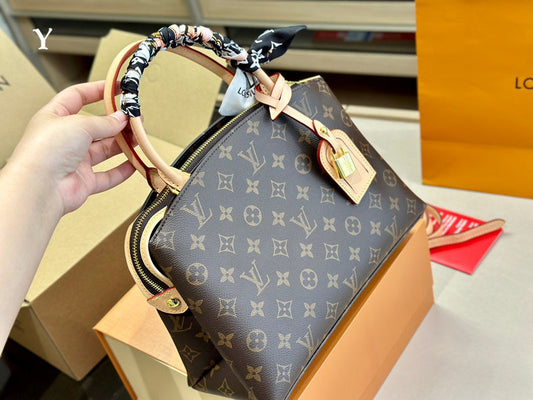 Alice bags - Louis Vuittons - 15092