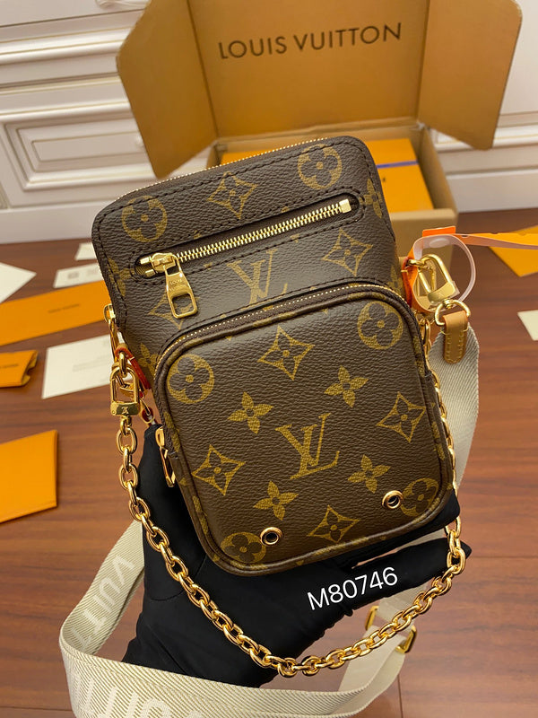 Alice Bags- Louis Vuittons - 16515