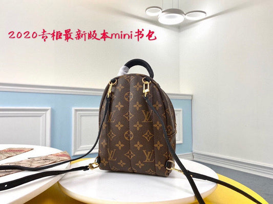 Alice Bags- Louis Vuittons - 16232