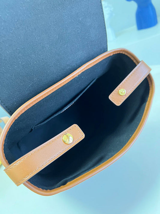 Alice Bags- Louis Vuittons - 16464