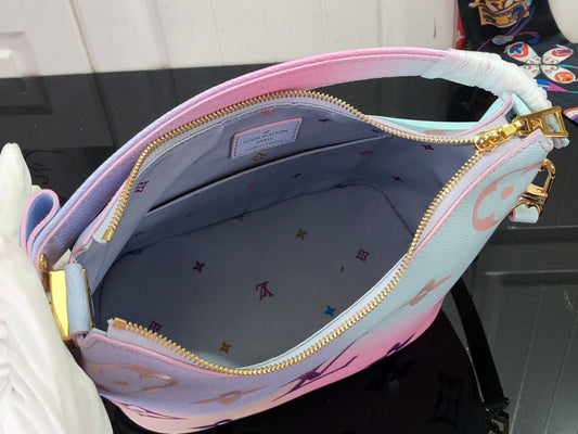 Alice Bags- Louis Vuittons - 16504