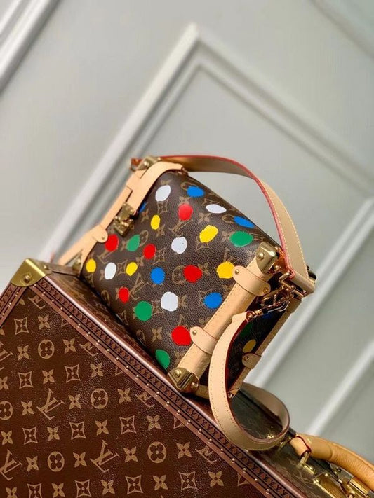 Alice Bags- Louis Vuittons - 15969