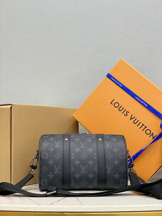 Alice Bags- Louis Vuittons - 16245
