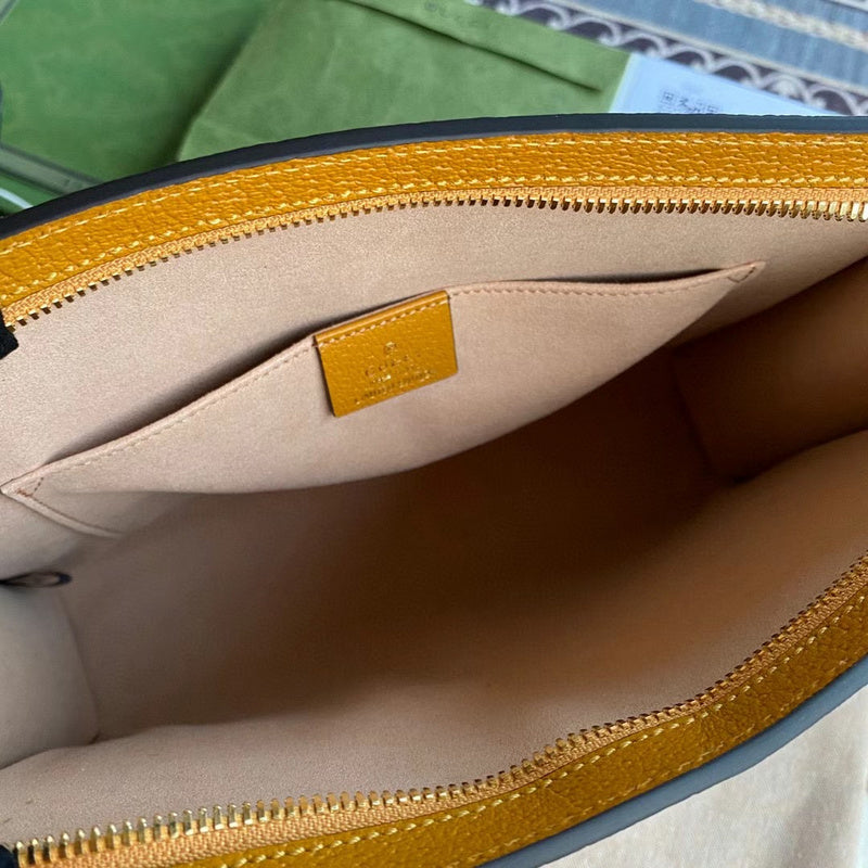 Gucci Luxury Bags 975