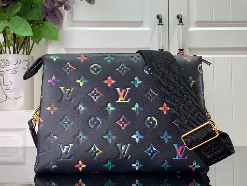 Alice Bags- Louis Vuittons - 16371