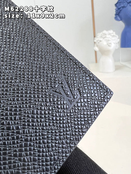 Alice Bags- Louis Vuittons - 16084