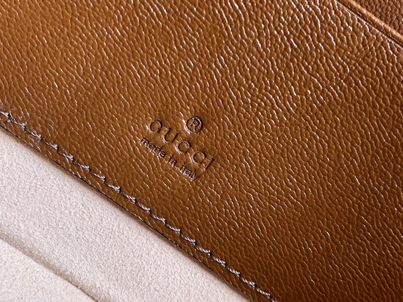 Gucci Luxury Bags 971