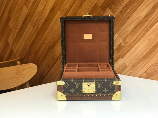 Alice Bags- Louis Vuittons - 16209
