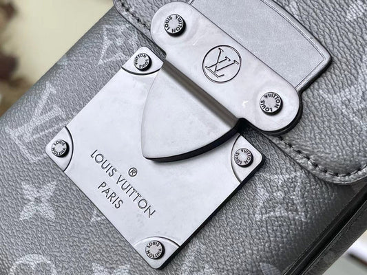 Alice Bags- Louis Vuittons - 16478