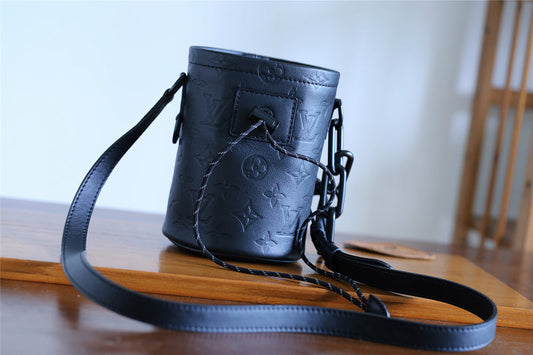 Alice bags - Louis Vuittons - 10381