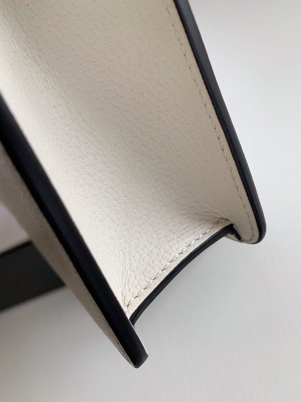 Gucci Luxury Bags 1231
