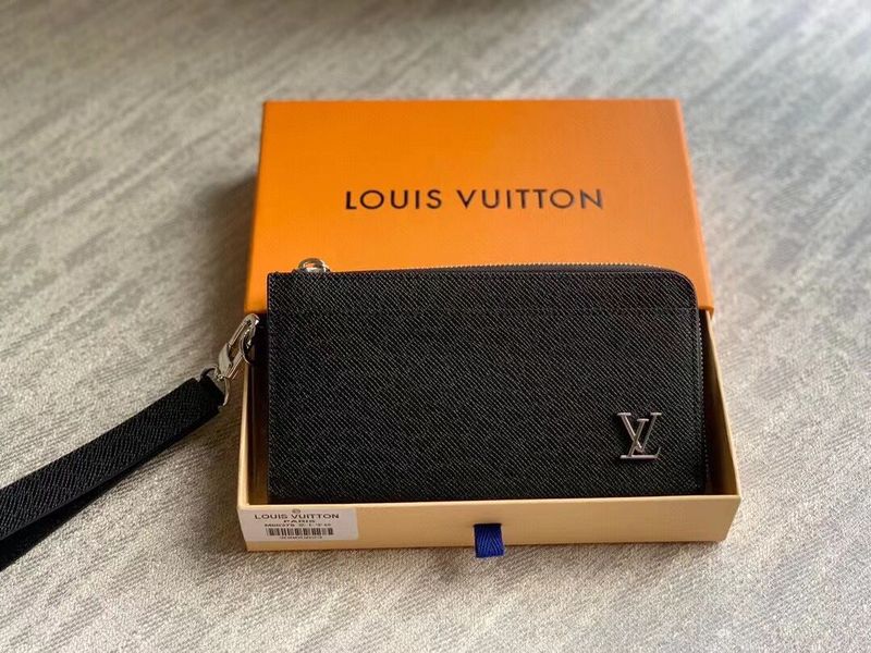 Alice Bags- Louis Vuittons - 16326