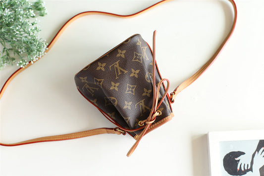 Alice bags - Louis Vuittons - 9390