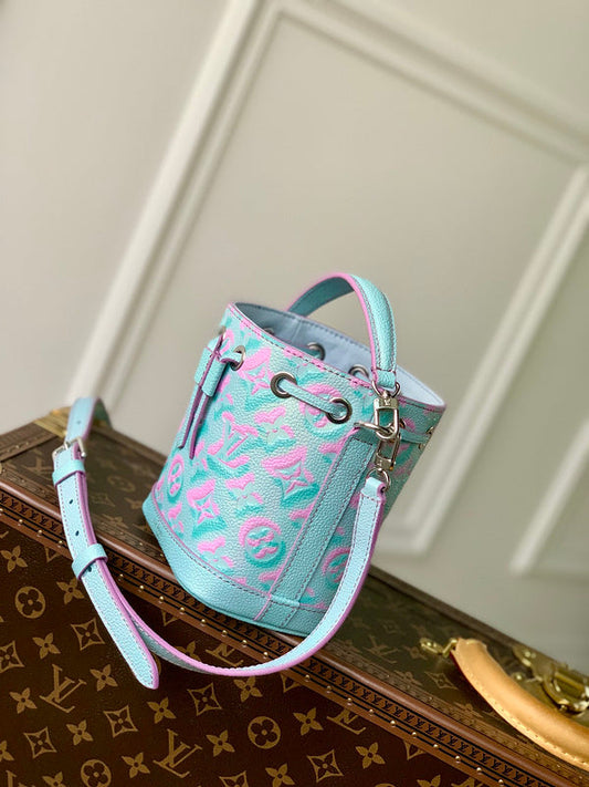 Alice Bags- Louis Vuittons - 16482