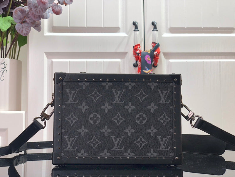 Alice Bags- Louis Vuittons - 16489