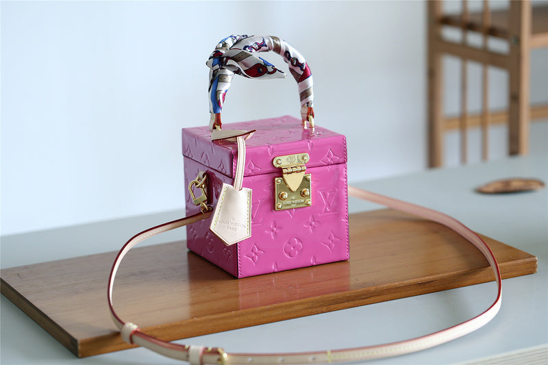 Alice bags - Louis Vuittons - 9400