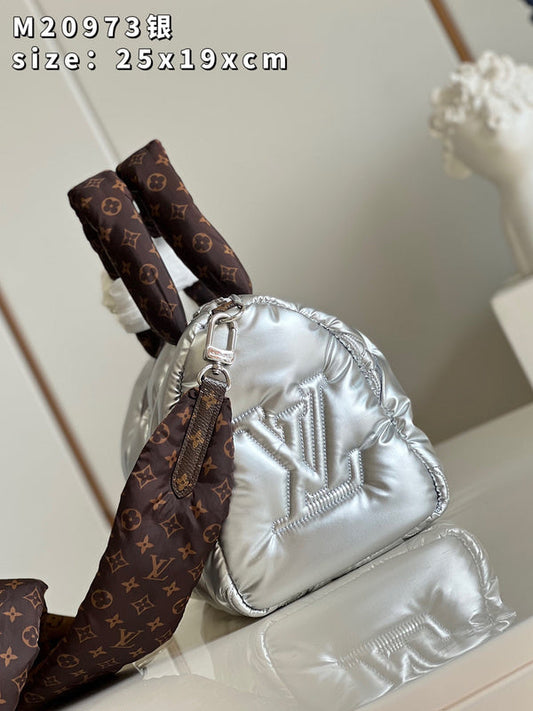 Alice Bags- Louis Vuittons - 16093